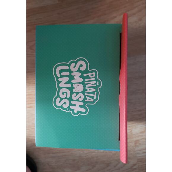 Roblox Pinata Smashlings: Pinata Donkey - Picture 4 of 7